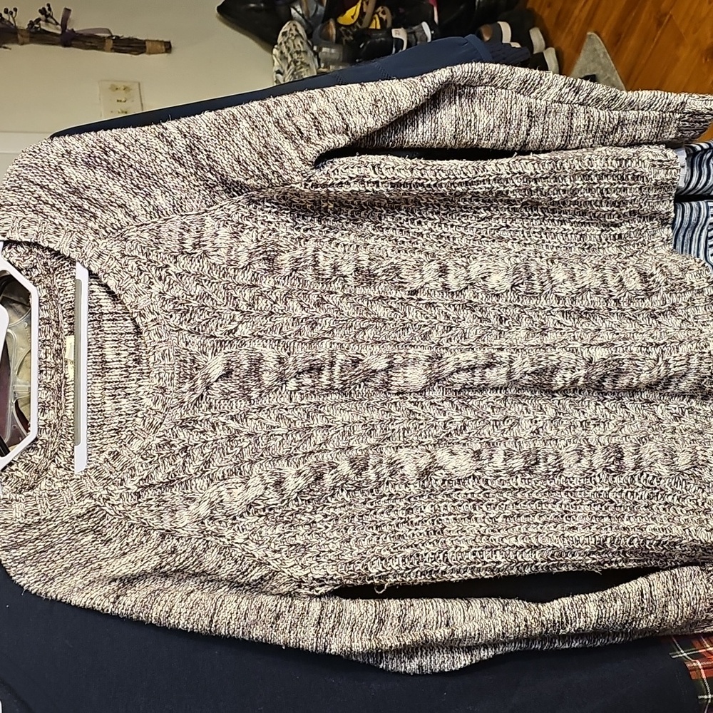 Cozy Sweater Bundle Size Large - image 7